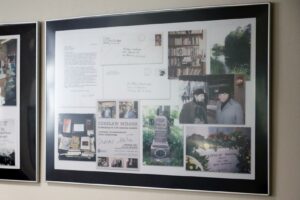 Fotografie A. Lizakowskiego z wystawy Czesław Miłosz w Ameryce